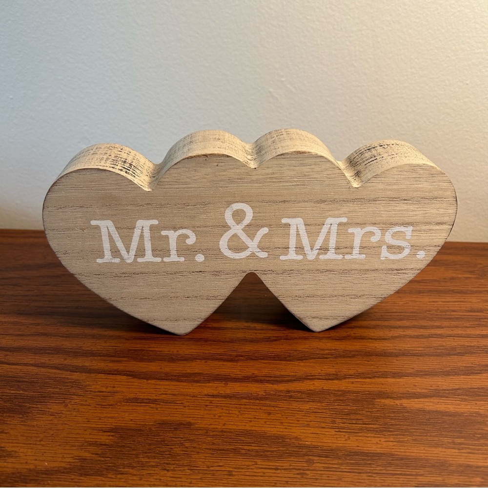 Mr. & Mrs. Wooden Sign